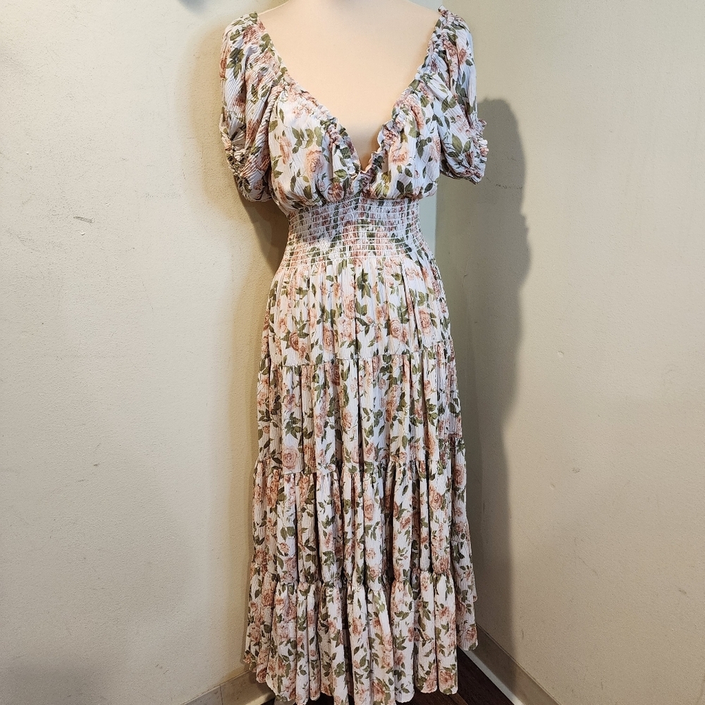 O.P.T Smocked Floral Maxi Dress in Blush & Leaf Green Sz S - Picture 3 of 13